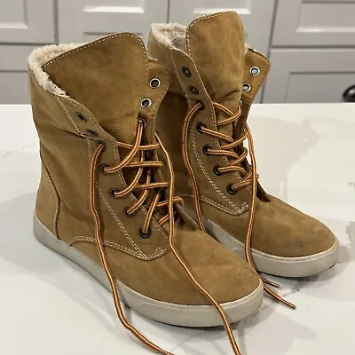 Mudd Suede Tan Sherpa Lined Booties Foldover Hi Top Sneaker 90’s Y2K Size 8 • $24.99