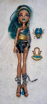 Monster High Nefera De Nile First Wave 2011 With Accesories • $99.99