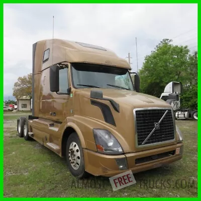 2018 Volvo VNL670  NO RESERVE # 2275  10R  J  FL  • $15500