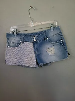 Vanity Dakota Jean Shorts Distressed Womens Size 28 • $7.40