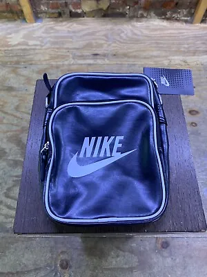 Nike Heritage Cross Body Bag Small BA4270 White Brand New With Tags • £17.99