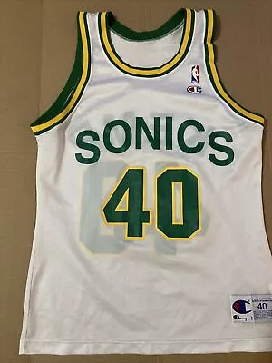 Seattle Sonics Shawn Kemp Jersey Champion Size 40 SuperSonics Vintage White USA • $45