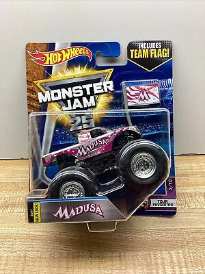 Hot Wheels Monster Jam Truck 2016 New Madusa Includes Team Flag #T03 • $25