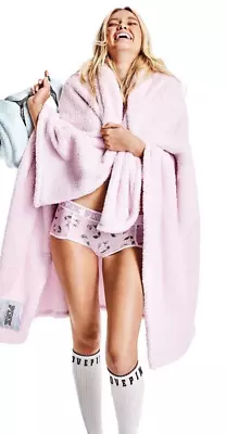 Victoria’s Secret PINK Soft Plush Throw Blanket • $34.99