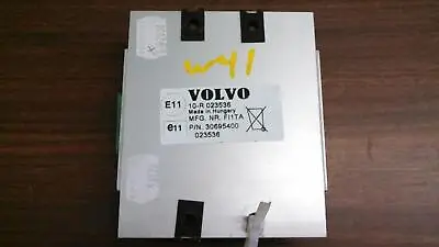 2006 Xc90      Rear Entertainment Ecu 30695400  • $59.99