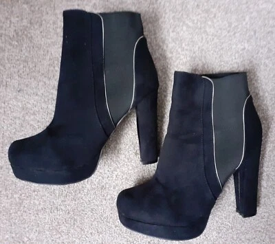 £19.99 • Buy Black Faux Suede Red Herring High Heeled Ankle Boots With Gold Trim. Size 5.