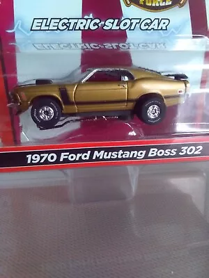 AUTO WORLD HO SLOT CAR CLASS OF 70 Series '70 FORD MUSTANG BOSS 302 GOLD W/BLACK • $38.70