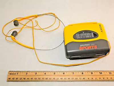 Vintage Tech Sony Walkman Wm-sxf10 Cassette AM FM Radio  W/ Headphones • $0.99