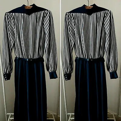£30 • Buy Vintage 1970s Black Striped/Belted Long Sleeved Day Dress By Simon Ellis Size 10