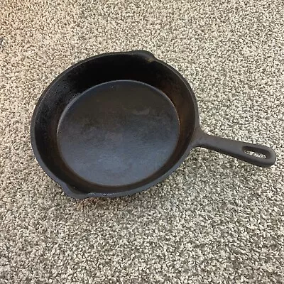 9 Inch Cast Iron Skillet Unmarked • $21