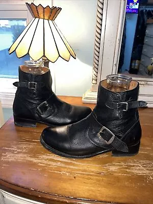 Frye Vicky Women’s Black Leather Engineer 6” Buckle Boots Size 9B. EUC! • $60