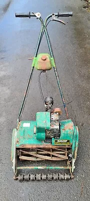 Lawnmower Qualcast Suffolk Punch 43s • £45