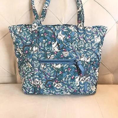 Vera Bradley Hanging Around Small Vera Tote 🦥 • $65