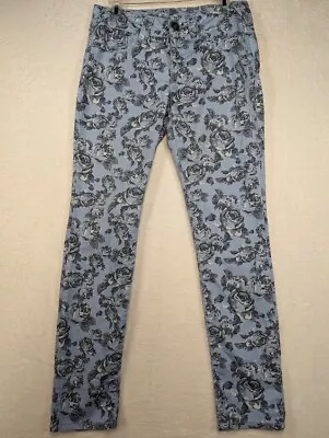 Maurices Women's Size M Blue Floral Rose Print Slim Jeans • $11.99