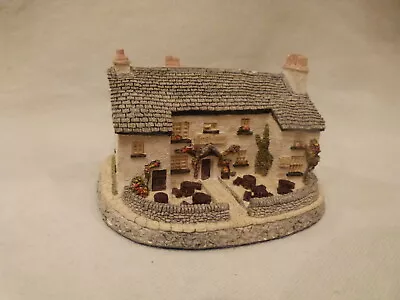 VINTAGE 1986 Malcolm Cooper Cottage KING'S ARMS EUC No Box 4.5 X4.25  • $15.20