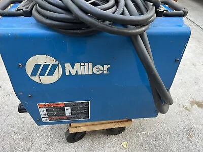 Miller XMT304 CC INVERTOR MIG/TIG/STICK • $2610