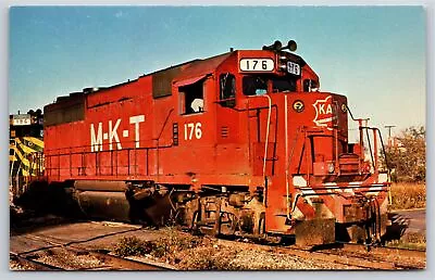 Train~Missouri Kansas Texas RR GP-40 176~Vintage Postcard • $3.70