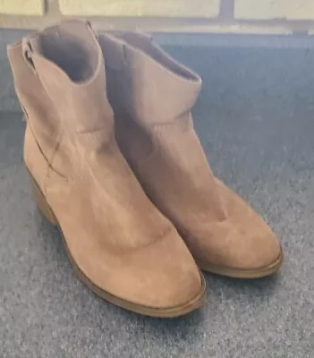 N2 Merona Women's Slip On  Ankle Boots Suede Light Beige Size 7.5 • $10