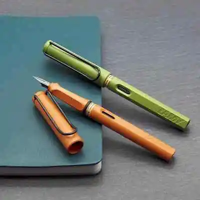 Lamy LAMY Fountain Pen Limited 2021 Safari Savannah Green / Terra Red • $68.91