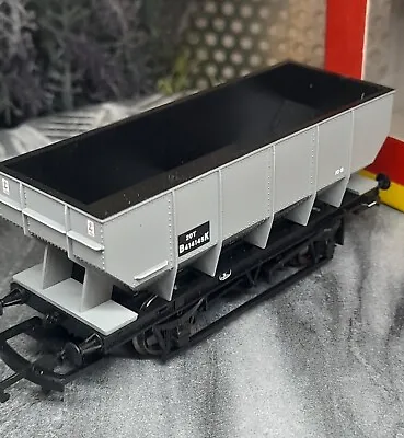 Hornby R6124B BR 20T Hopper Coal Wagon B414145 OO Gauge. Boxed • £14.95