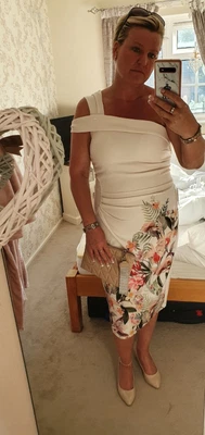 £0.99 • Buy Lipsy Dress One Shoulder Size 16 X Flattering X 😍
