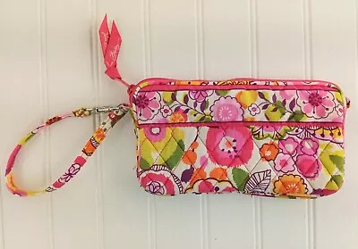 Vera Bradley Clementine Wristlet EUC • $19.99