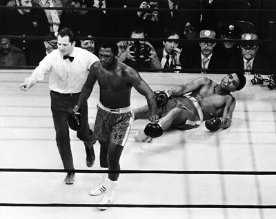 A Muhammad Ali Joe Frazier Black And White 8x10 Picture Photo Print • $3.99