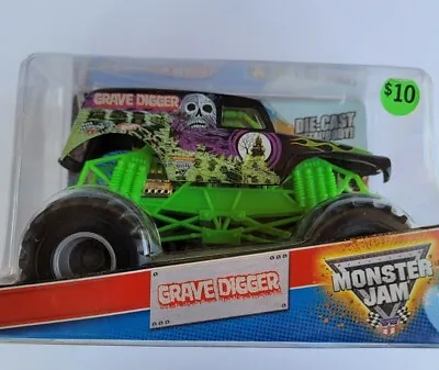 Hot Wheels GRAVE DIGGER  SPIN MASTER Monster Jam Truck 1/24 Scale  Big One  2013 • $16.99