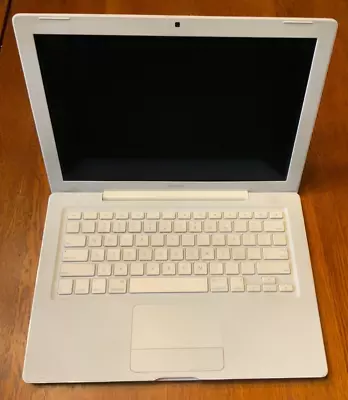 Apple OBS Macbook 13 Inch Early 2009 MPN# MB881LL/A 13.3/2.0/2GB/120/SD • $95