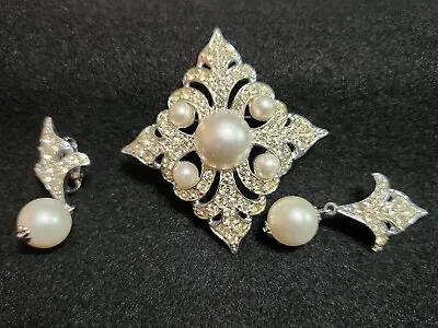 Vintage Sarah Coventry Pearl Jewelry Set • $17.99