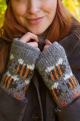 £14.99 • Buy Pachamama Bee Hive Hand Knitted Handwarmer Fingerless Gloves Mittens 100% Wool