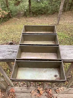 Vintage Chicago Metallic 4 Strap Bread Loaf Baking Pan Metal Storage Made In USA • $15.99