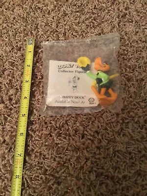 Vintage 1990 Shell Gas Station Looney Tunes Daffy Duck Figure • $14.99