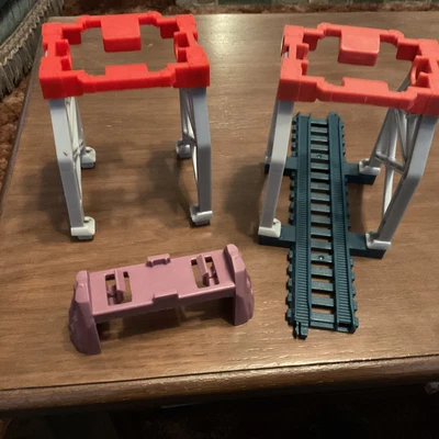 £6 • Buy Trackmaster Train Accessories Track Bridges  Supports Thomas The Tank Engine