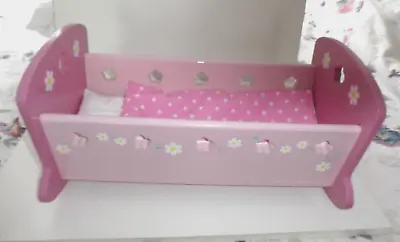 BABY DOLLS PINK  ROCKING COT WOOD  + BEDDING    18  Long  7  Wide  9  High • £14.50