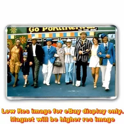 RETRO TV MOVIE- HOLIDAY ON THE BUSES Cast Photo   JUMBO FRIDGE LOCKER MAGNET • £2.99