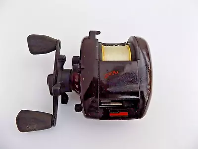 Quantum Pro1c Contour Bait Casting Reel - #73 • $20