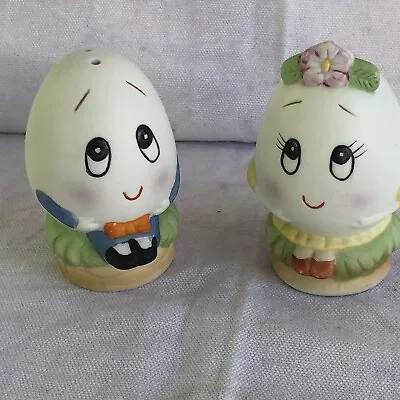 Vintage UCGC Korea Anthropomorphic Boy And Girl Egg Salt And Pepper Shaker Set • $19.07