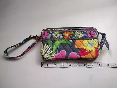 Vera Bradley Quilted Wristlet Jazzy Blooms • $9.70