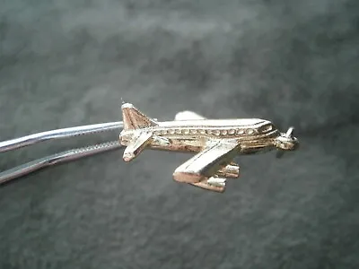 Passenger Airplane Aircraft Air Force One(?) Goldtone Clip Charm Pendant ~ 4.6g • $5.50