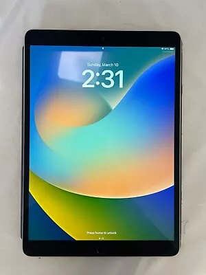 Apple MPDY2LL/A IPad Pro 256GB Wi-Fi 10.5 Inch Tablet - Space Gray • $149