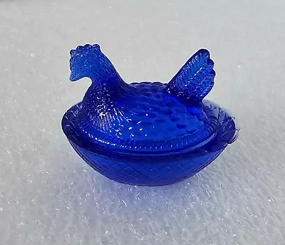 Vintage Westmoreland Cobalt Blue Depresion Glass Hen On Nest Miniature Box 2.5  • $19.50