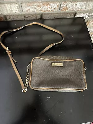 Michael Kors Monogram Jet Set Crossbody Small Bag / Purse  • $39.99