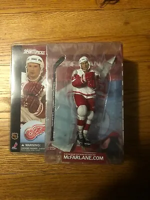 Steve Yzerman Red Wings White Jersey Repaint VARIANT McFarlane  • $150