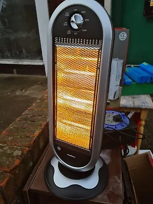 SupaWarm 1200W Deluxe Halogen Portable Heater (SHHD1200A) • £25