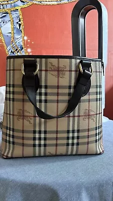 Burberry Preloved Bag • $277