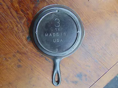 Vintage Lodge Cast Iron Skillet D 3 SK Made In USA 3 Notch Clean & Nice! • $25