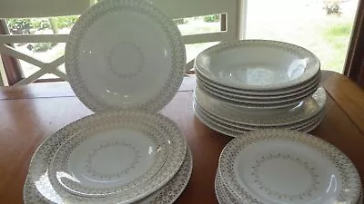 Vintage Dinnerware Set By Royal China USA Beige Gold Design S/6 18 Pieces 1950s • $115.77