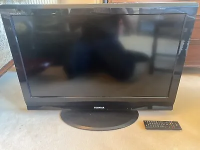 £70 • Buy Toshiba Regza 32 Inch LCD TV Model 32AV615DB - Great Condition With Accessories