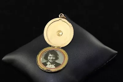 Antique Victorian Floral Gold Filled Locket Photo Inside Beautiful Pendant • $49.99